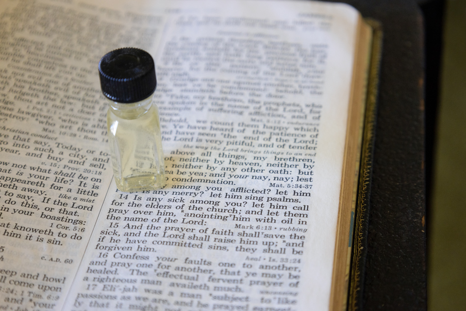 annointing-old-german-baptist-brethren-church-new-conference