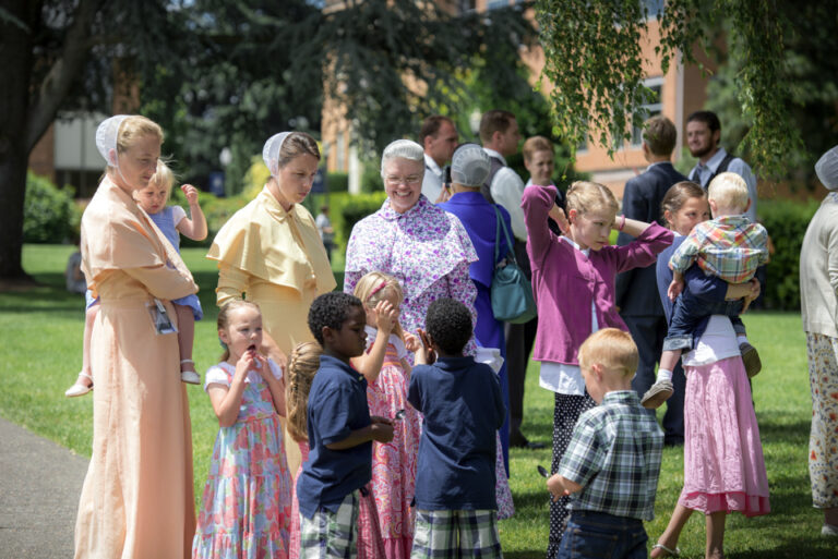 Modest Dress – Old German Baptist Brethren Church, New Conference