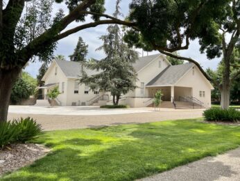 Modesto meeting house.
